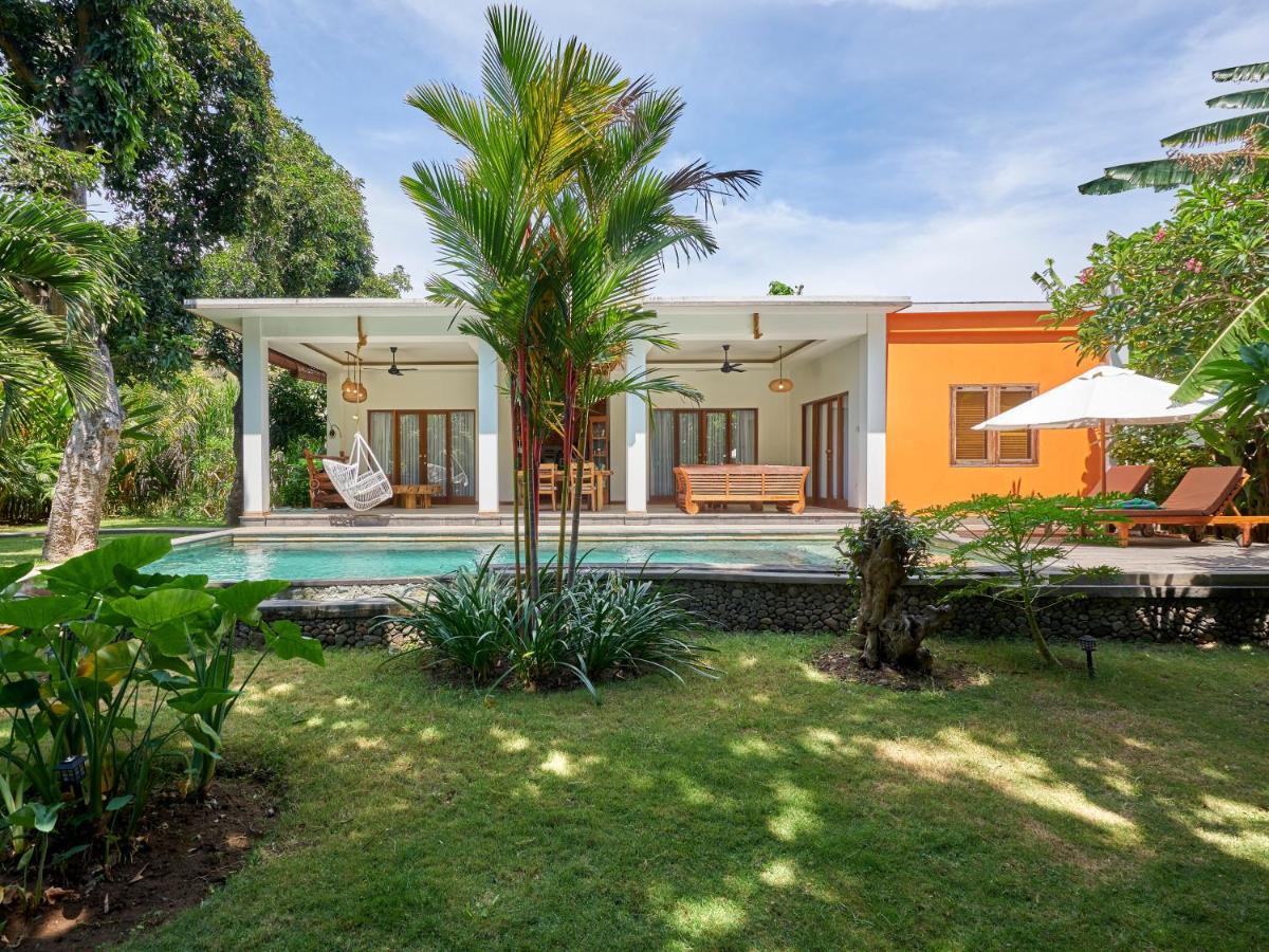 Villa Adi Амед Экстерьер фото